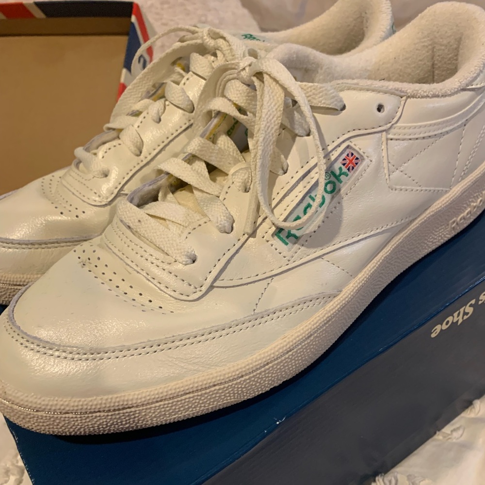 Reebok Vintage unisex cream size 9.5